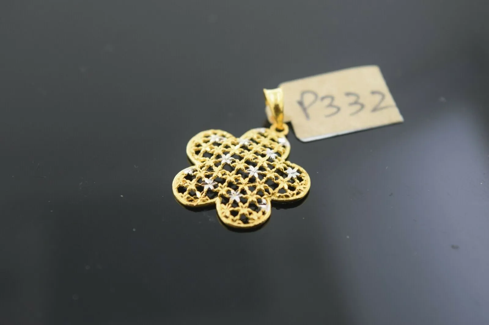 22k Solid Gold Charm Pendant Filigree Two Tone Floral Design p332