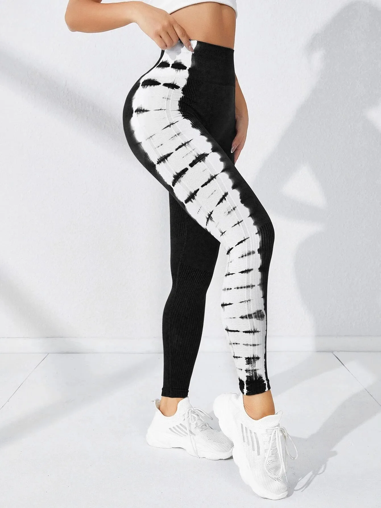 Arlette Tie Dye Yoga Leggings