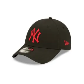 CAPPELLO VISIERA LEAGUE ESSENTIAL 9FORTY NEW YORK YANKEES Uomo Black Red