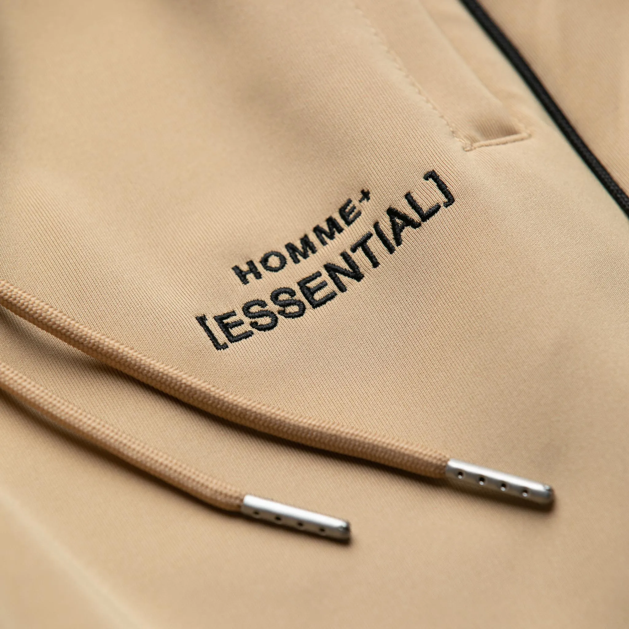 HOMME+ 'ESSENTIAL' Trackpants Beige