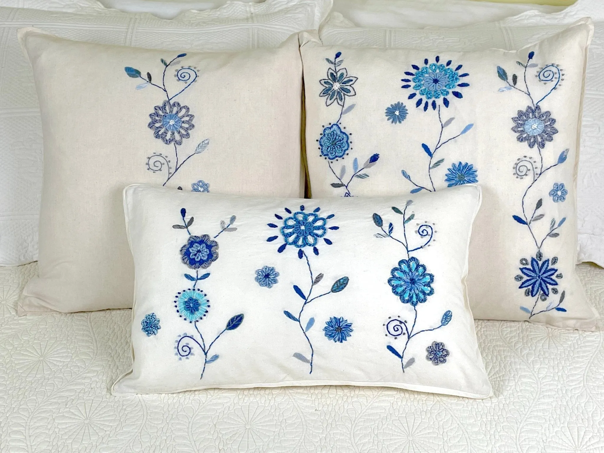 Hortencia Floral Pillow Covers