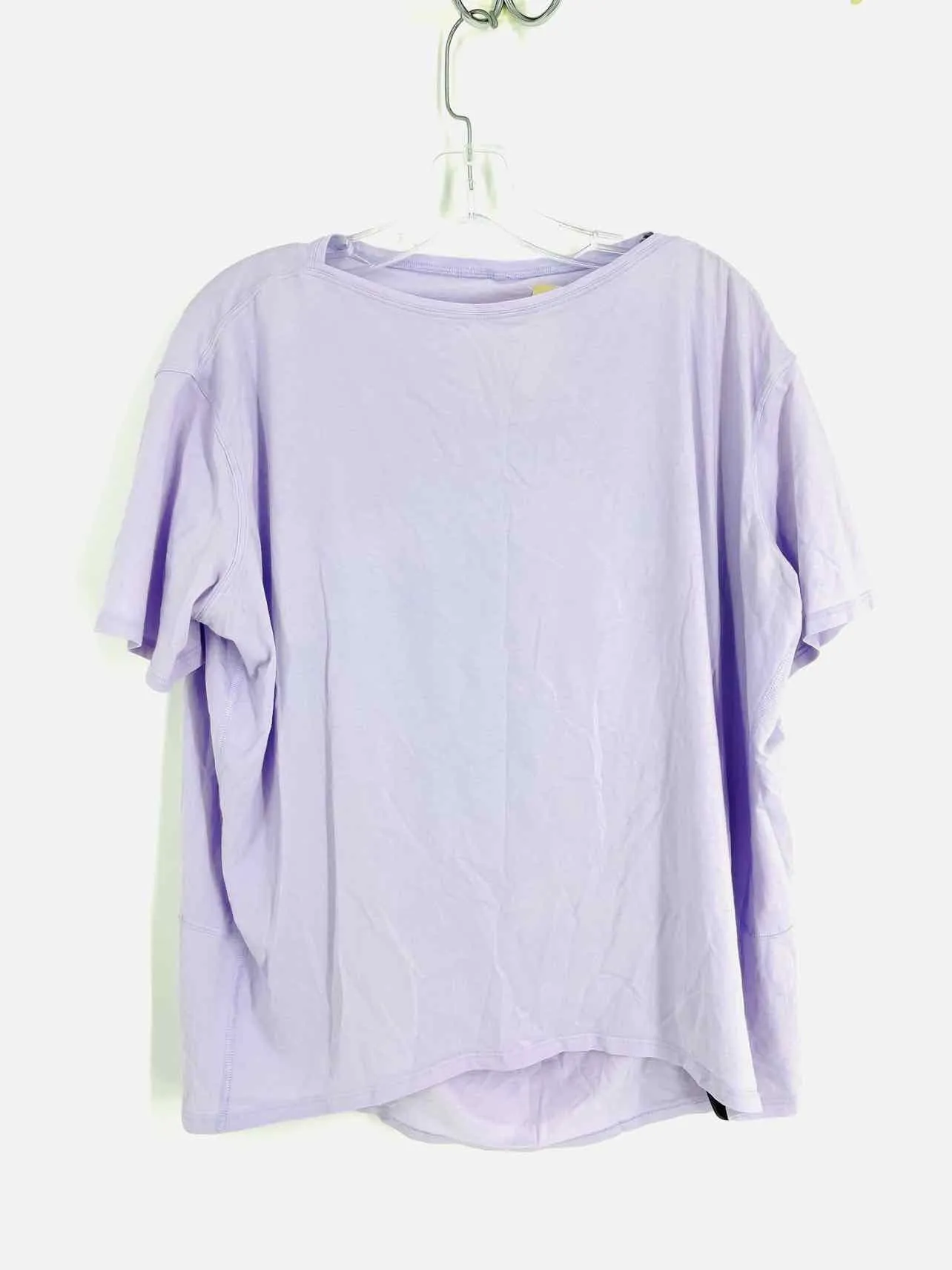 Lululemon Athletica Size M ? Lavender Solid Activewear Top-Short Sleeve